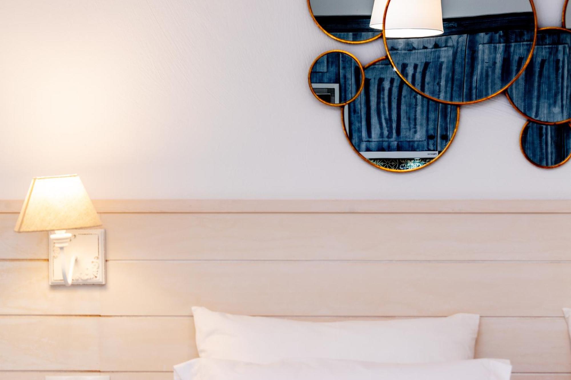 אסטפונה Casa Del Patio - Boutique Apartments (Adults Only) מראה חיצוני תמונה