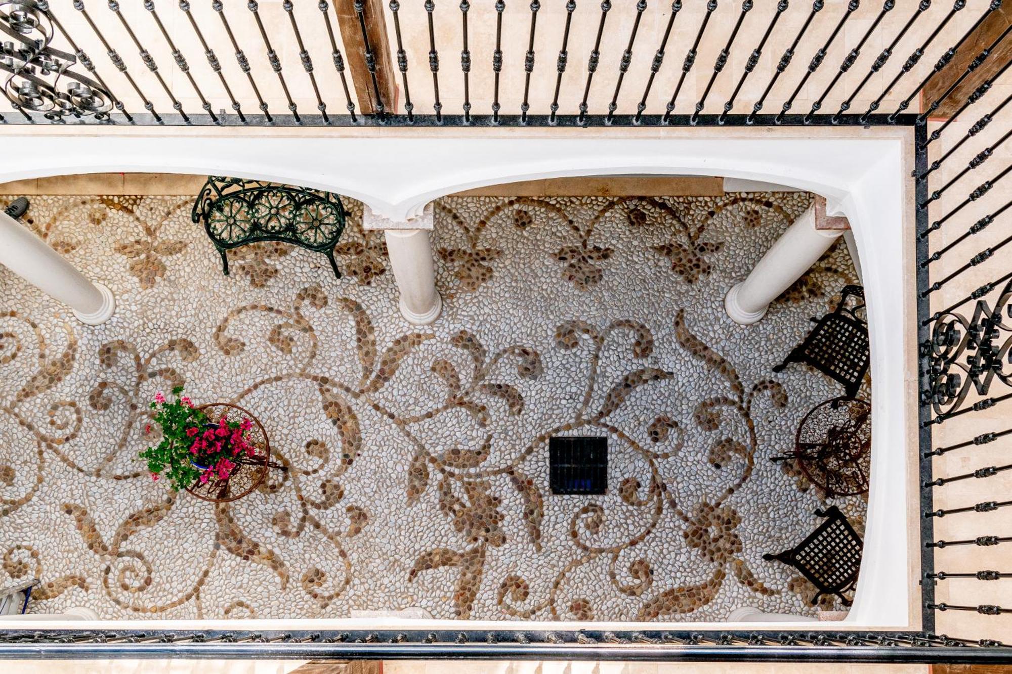 אסטפונה Casa Del Patio - Boutique Apartments (Adults Only) מראה חיצוני תמונה