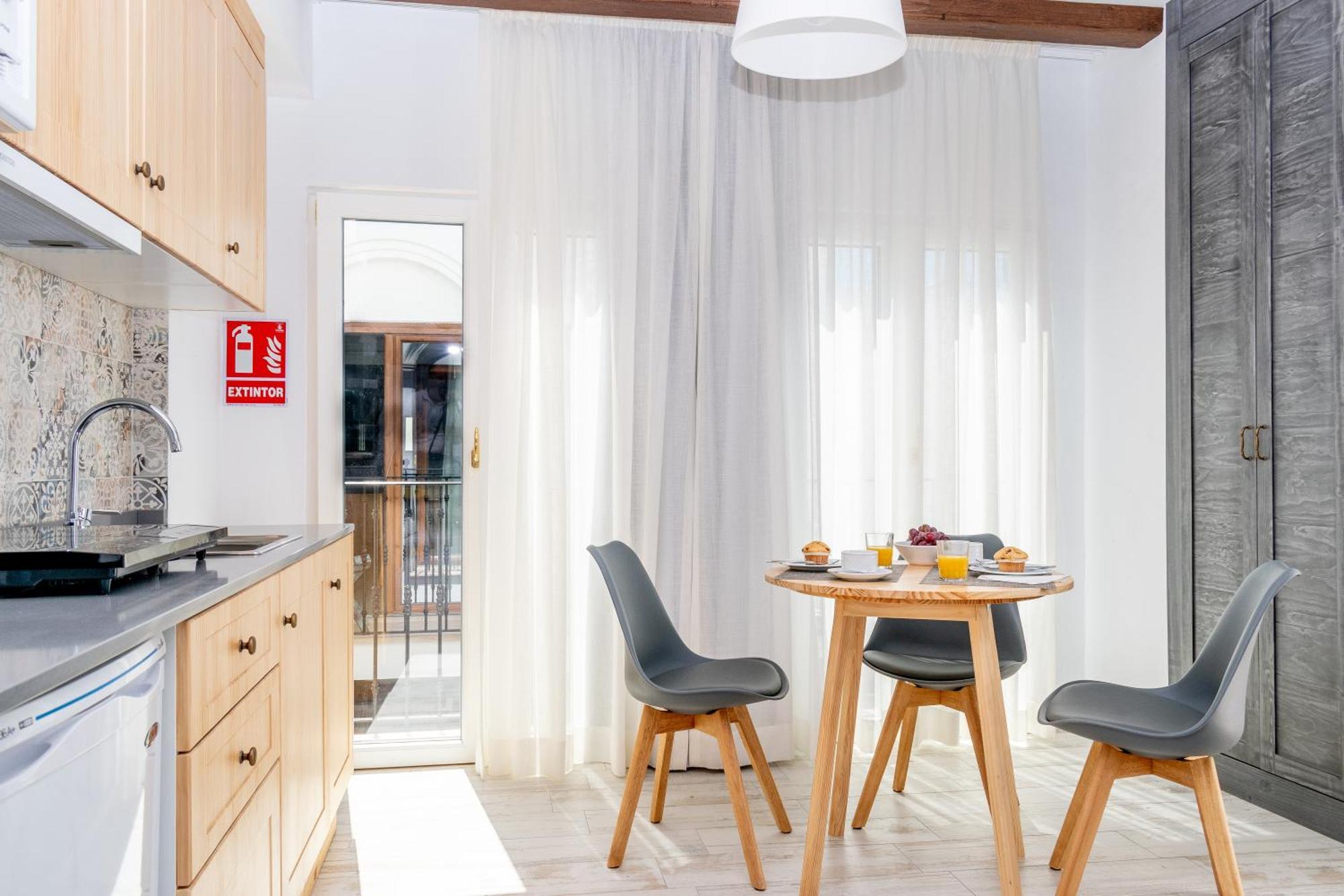 אסטפונה Casa Del Patio - Boutique Apartments (Adults Only) מראה חיצוני תמונה