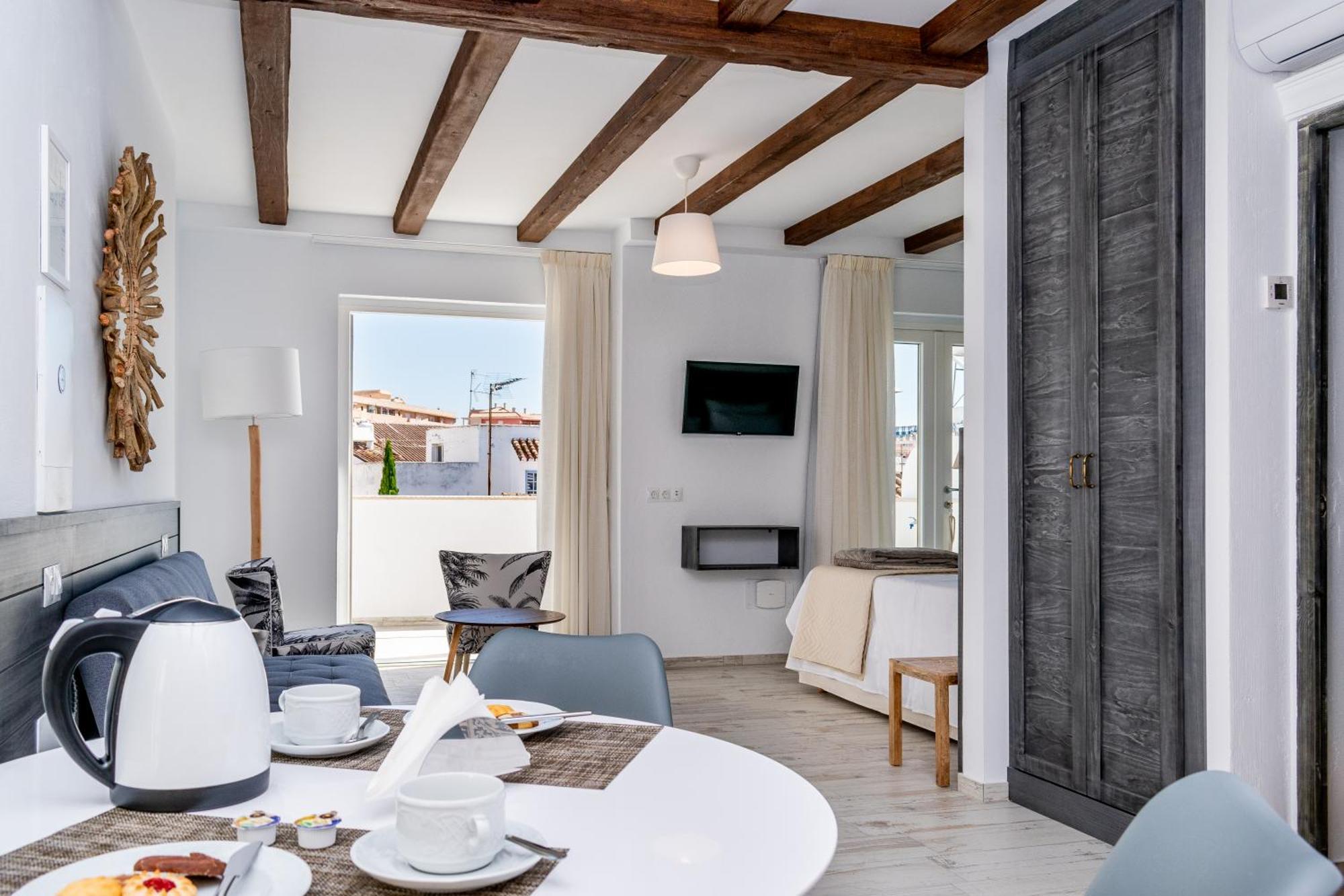 אסטפונה Casa Del Patio - Boutique Apartments (Adults Only) מראה חיצוני תמונה