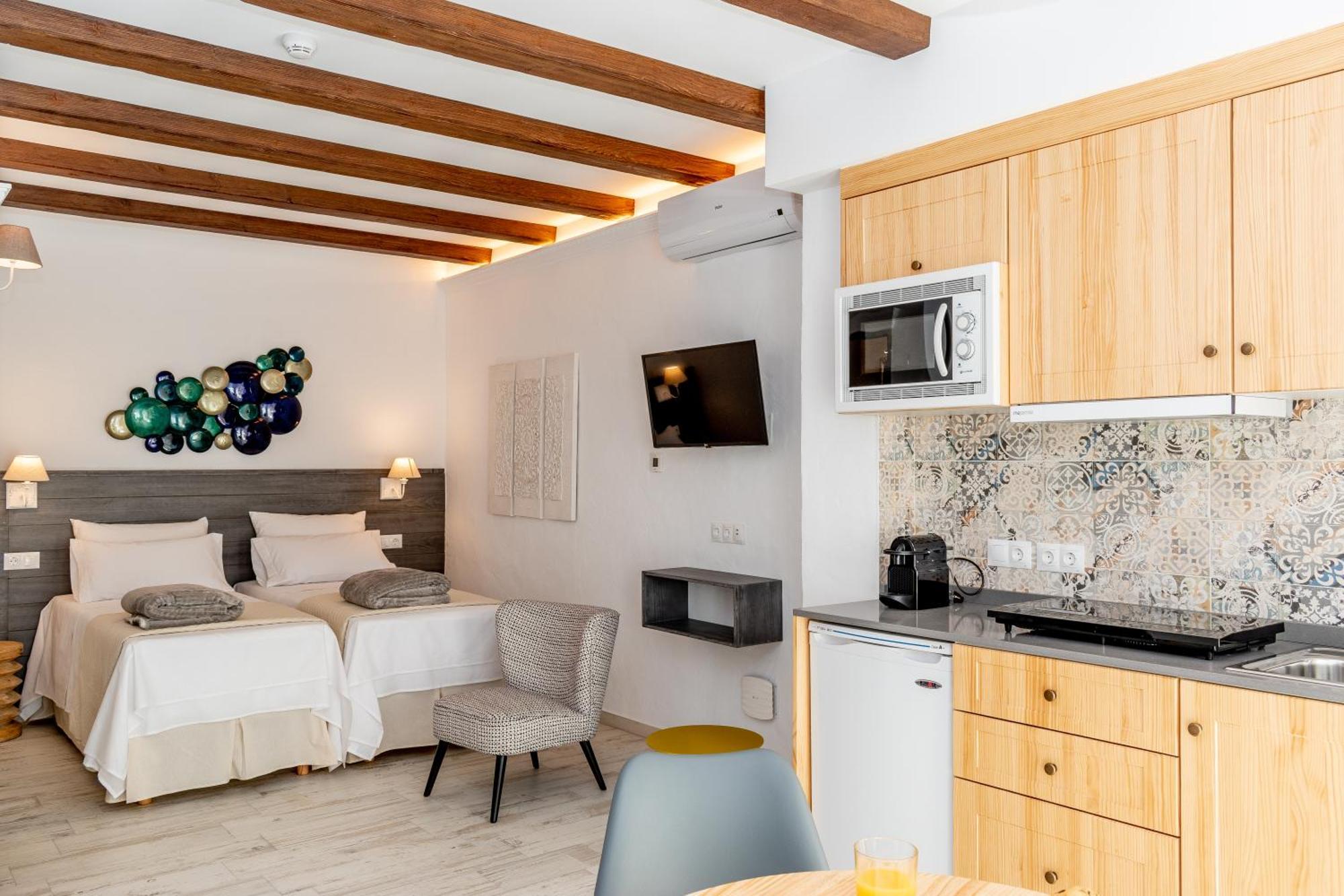 אסטפונה Casa Del Patio - Boutique Apartments (Adults Only) מראה חיצוני תמונה