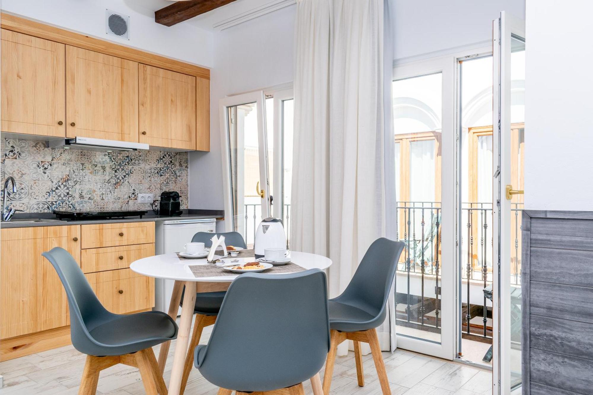 אסטפונה Casa Del Patio - Boutique Apartments (Adults Only) מראה חיצוני תמונה
