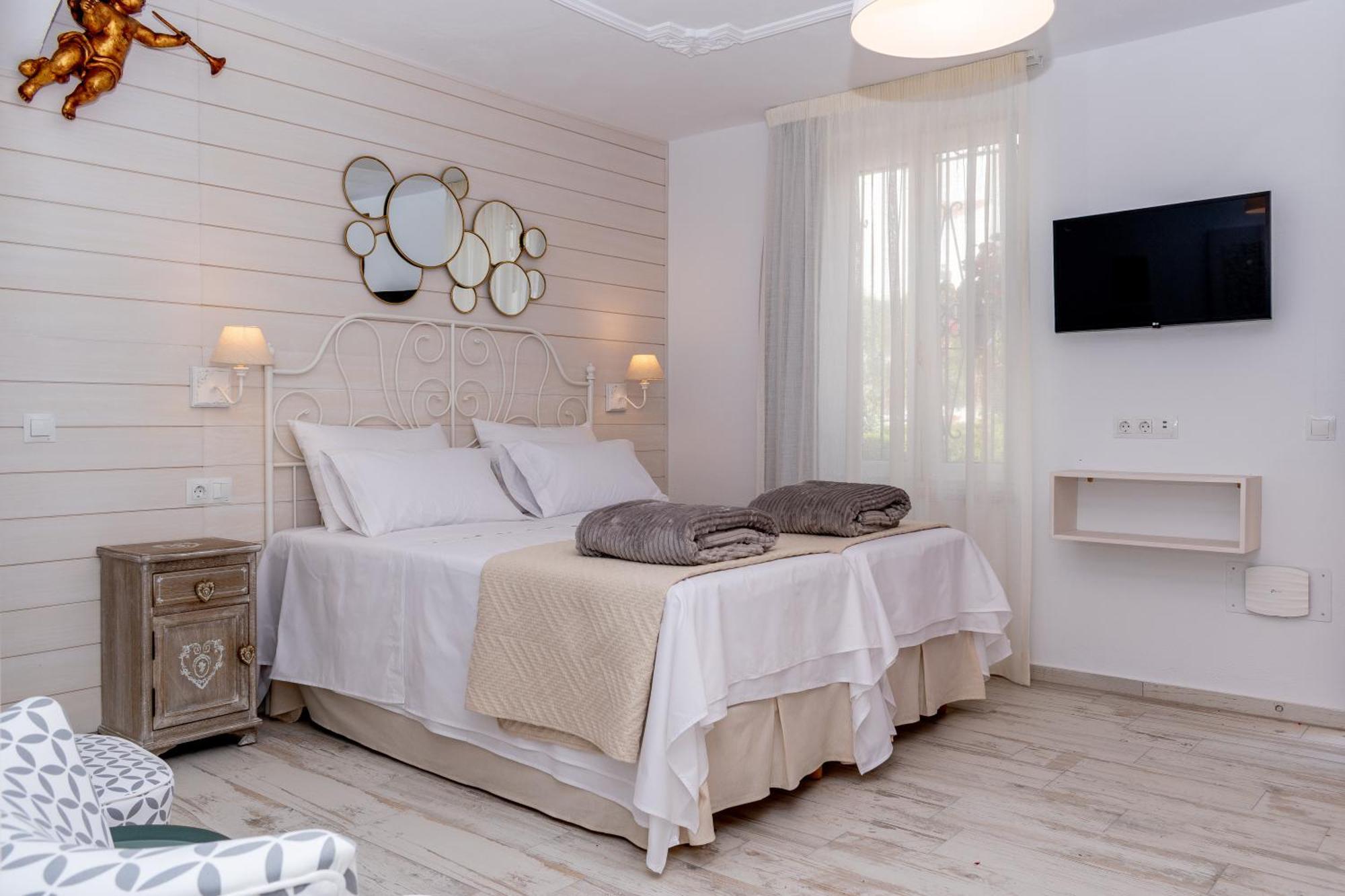 אסטפונה Casa Del Patio - Boutique Apartments (Adults Only) מראה חיצוני תמונה