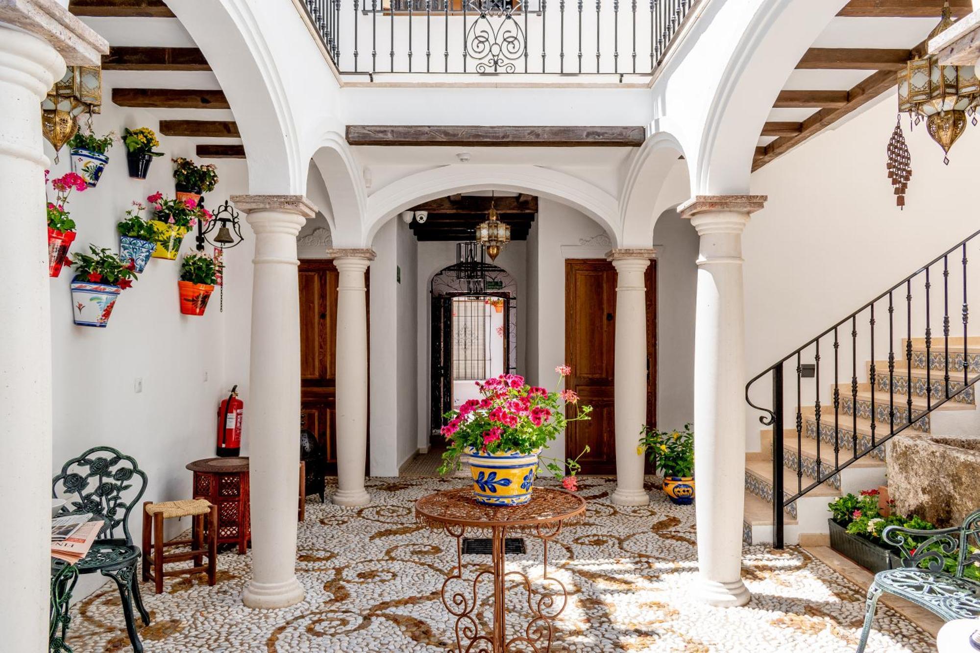 אסטפונה Casa Del Patio - Boutique Apartments (Adults Only) מראה חיצוני תמונה